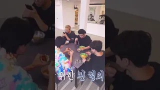 인더숲2 고추못먹는 아가 🐯태형이🐻 배려해준 석진이🐹