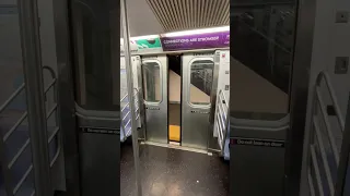 Stand clear of the closing doors, Please | Subway New York