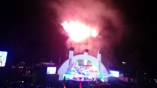 Pharrell Williams "Happy" + Fireworks for Finale of We Can Survive Concert Hollywood Bowl 10/24/14