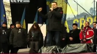 Massive protest continues against government in Ukraine