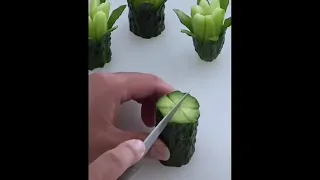 Как сделать цветок из огурца