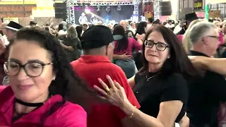 Valdir Pasa - Menina nao corte o cabelo Show Herval D Oeste  SC