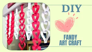 Heart banner tutorial. A simple Valentine's Day craft idea. Easy Valentine's Day Crafts #papercraft