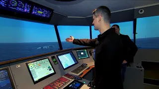 "Õhtu!" - saatejuhid said juhtida Mereakadeemia laevasimulaatorit