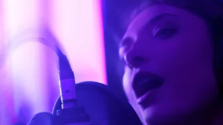 Final Fantasy XIV - FLOW, performed by Amanda Achen, the original singer!