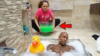 SLIME PRANK IN MY DAD'S BATH!!