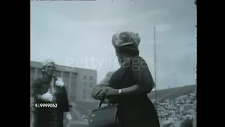 Mahalia Jackson and MLK arriving at the Chicago Freedom Movement in 1964