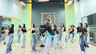 De PARTY EN PARTY by Lele Pons Guayna Zumba fitness dance — Choreo by- SkyAkash