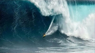 [ Mr One ] Massive Waves at Outside Log Cabins