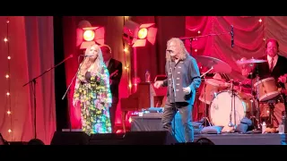 Robert Plant and Alison Krauss - Rock and Roll live in Austin