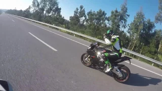 Bmw S1000rr 2012 vs Aprillia Rsv4 vs S1000rr 2011