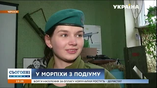 Модель із Черкас подалася у морпіхи