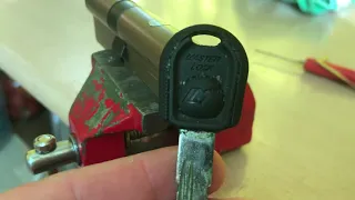 (12)Как вскрыть личинку Мастер Лок.Open lock Master Lock. Москва и Подмосковье..+79161483868