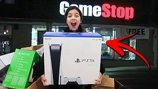 Dumpster Diving GameStop With Little Sister!! Found Xbox!! JACKPOT!!