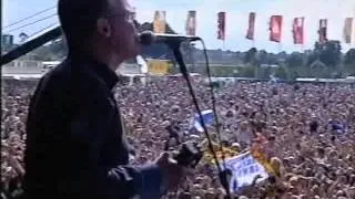 The Proclaimers - I'm Gonna Be (500 Miles) at T in the Park 2003