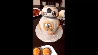 BB8 Thumbs Up Birthday Cake