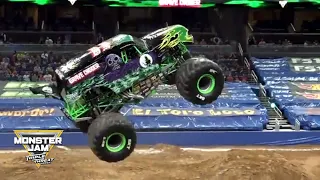 Grave Digger Monster Truck winning Freestyle run Orlando │Monster Jam 2018