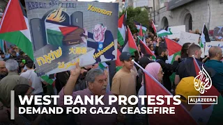 Palestinians rallied on the streets of Ramallah to demand for Gaza ceasefire, release of prisoners