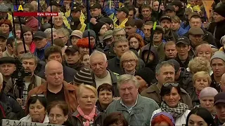 Protesters Call for Resignation of President Poroshenko