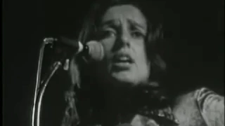 Joan Baez - The Partizan  (live in concert in Paris 1973)