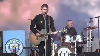 Noel Gallagher - Whatever - Live in Glastonbury, 25.06.2022