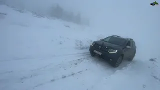 Dacia Duster Snow Blizzard Offroad Drive 2023