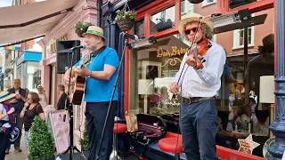 Dublin Ireland Marks Bloomsday - Singing Molly Malone - Irish Music