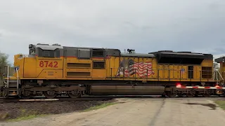 UP Manifest/Intermodal and Empty Welded Railtrain