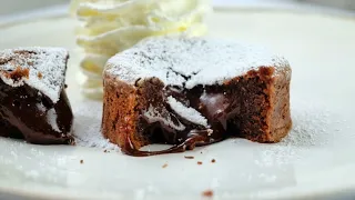 Copycat Domino's Chocolate Lava Crunch Cake Recipe