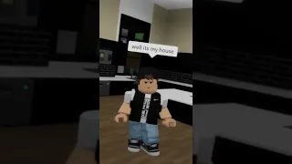 When you don’t want to clean your room ( meme ) ROBLOX