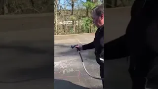 KAREN DESTROYS CHILDS CHALK ART WORK