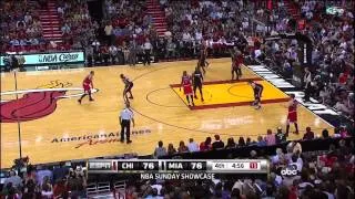 Derrick Rose Highlights vs Miami Heat (3.6.11) HD 27 Points [Takes Lebron and Wade on, Wins]