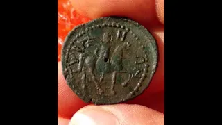 Три дня выбивали поле и нашли античные монеты