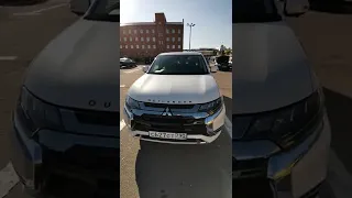 Авто с аукциона Японии в Москве MMC Outlander гибрид PHEV