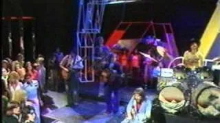 Robert Wyatt - I'm A Believer (1974 Top Of The Pops Playback!) With Nick Mason.mpg