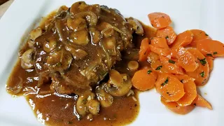 YUMMY SALSBURY STEAK!! / How to make classic SALSBURY STEAK SMOTHERED IN ONIONS AND GRAVY ❤