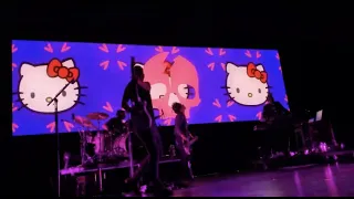 Avril Lavigne - Hello Kitty [Live] - 9.28.2019 - Fox Theatre - Detroit, Michigan