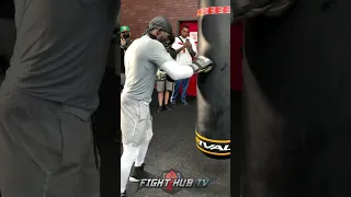 TERENCE CRAWFORD SHOWS YOU WHY HES A MASTER BOXER - FULL WORKOUT IN 60 SECONDS