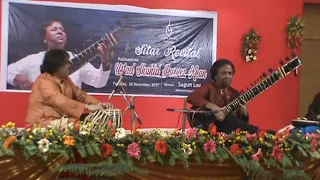 Hindole Majumdar(Tabla)in concert with Sitar Maestro Ustad Shahid Parvez Live in Varanasi India