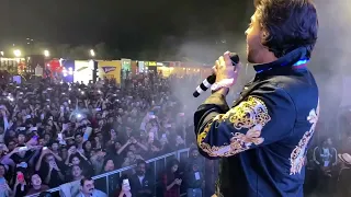 Farhan Saeed Singing "Pi Jaon" Song in his Live Concert !