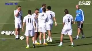 Gareth Bale nutmegs Cristiano Ronaldo in Real Madrid training