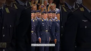 Vereidigung und Gelöbnis von Soldaten der Bundeswehr vor dem Bendlerblock 🦅🇩🇪 #bundeswehr