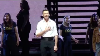 "You Will Be Found": Hugh Jackman at O2 Arena, London 3/6/2019 - FULL SONG