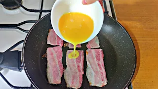 Just pour the egg on the bacon and the result will be amazing! Recipe in 5 minutes!