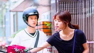 A handsome deliveryman didn't expect this grumpy girl to fall in love with him