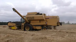 4K/NEW HOLLAND TX66 tröskar 23 Juli 2022