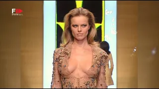 Vintage in Pills VALENTINO Fall 2002 - Fashion Channel