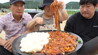 낙지는 매워야 제 맛! 솥뚜껑 매운 낙지덮밥! (Hot Spicy Stir-fried Octopus with Rice) 요리&먹방!! - Mukbang eating show