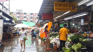 [4K THAILAND] Walk in Heavy Rain in Bangkok during Rainy Season