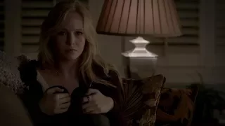 The Vampire Diaries 4x13 Klaus stabs and bites Caroline, she's dying [HD]